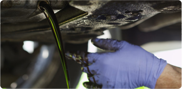 How long should you let your car run before changing the oil?